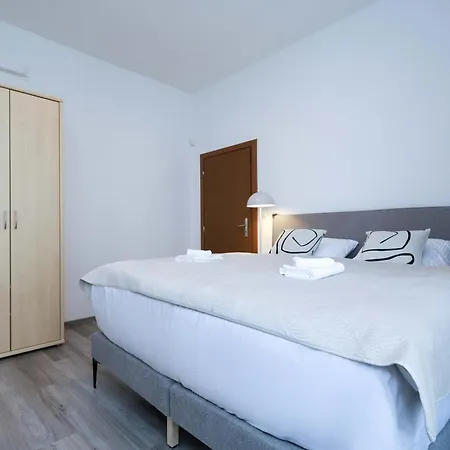 公寓 Spacious 2 Bedroom In