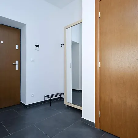 Spacious 2 Bedroom In 公寓