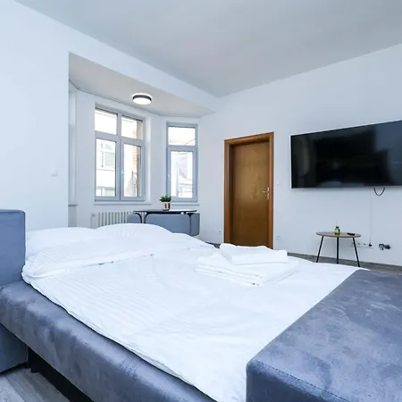 Spacious 2 Bedroom In * 布拉迪斯拉发